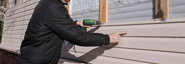 Best Residential Vinyl Siding Installation  in Sisters, OR